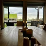 Casa de Férias High Standard At Sauna, Hot Tub & Trails Right Outside