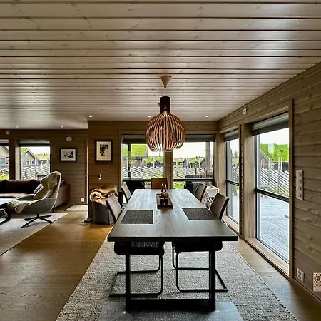 High Standard At Sauna, Hot Tub & Trails Right Outside