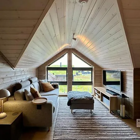 High Standard At Sauna, Hot Tub & Trails Right Outside