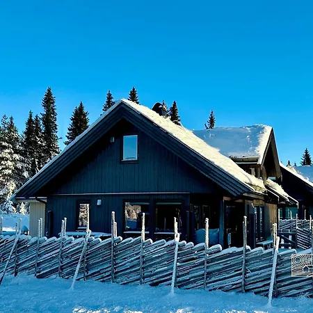 High Standard At Sauna, Hot Tub & Trails Right Outside Ferienhaus *