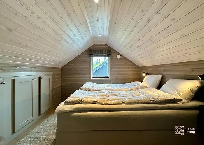 Holiday home High Standard At Sauna, Hot Tub & Trails Right Outside *