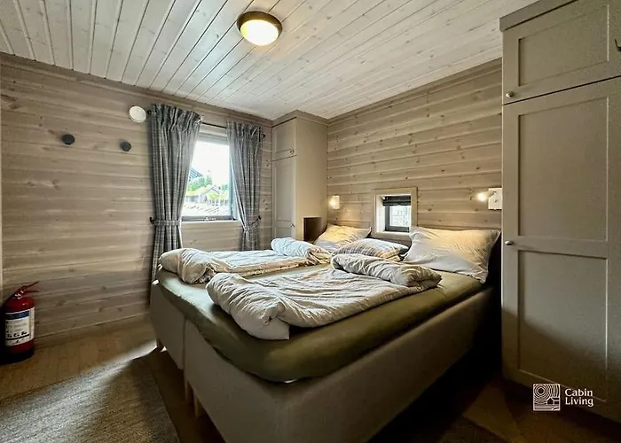 High Standard At Sauna, Hot Tub & Trails Right Outside Ferienhaus